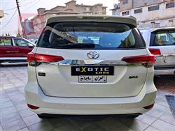 تۆیۆتا فۆرچێنەر